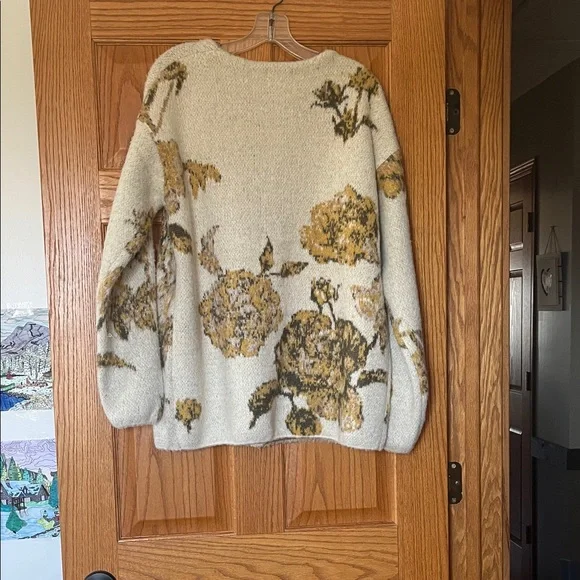 Woolrich Floral V-Neck Button Cardigan - Cream & Mustard - Picture 2 of 4